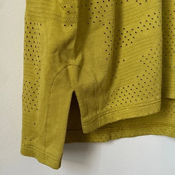 Lululemon Train to Be Tank *Camo - Picture 5 of 10